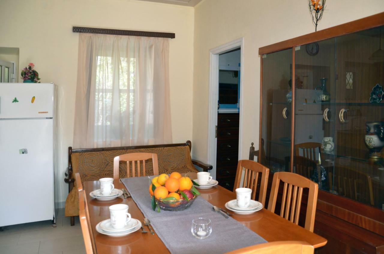 Villa Stam House à Leonídion Extérieur photo